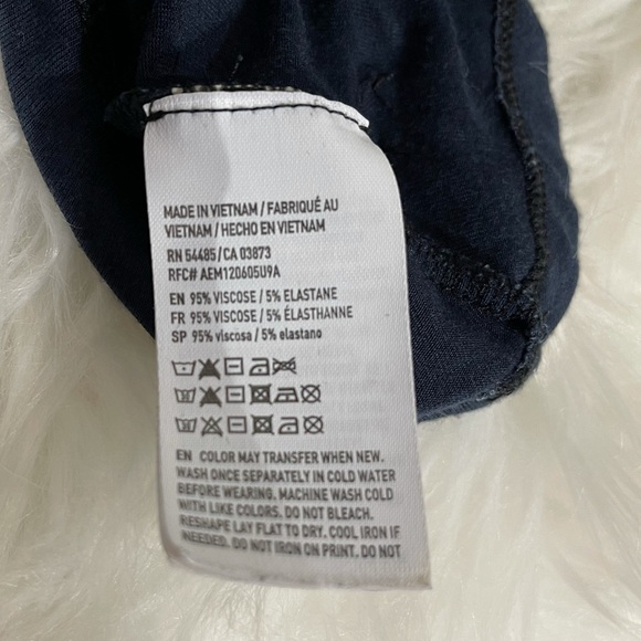 American Eagle  Soft & Sexy blue top - Picture 6 of 6